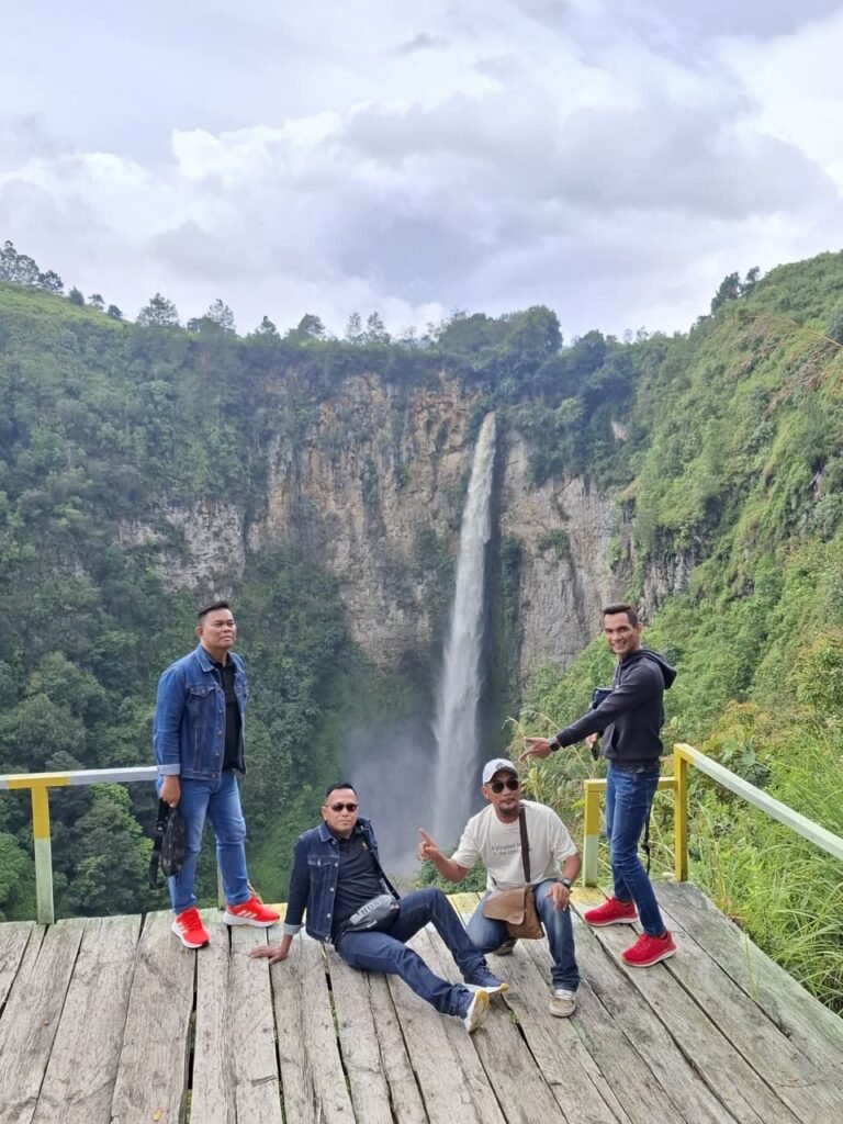 tempat wisata medan danau toba